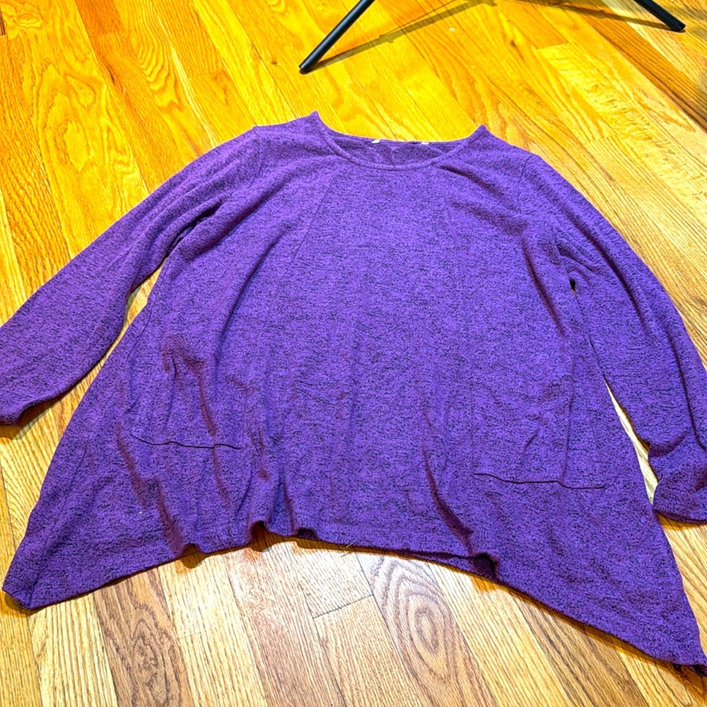 Soft Surroundings knit flare top size M - purple